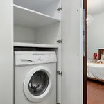 아파트 Tasteful Near The Center In By Renters 포즈난