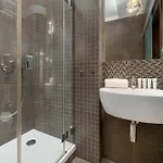 아파트 Tasteful Near The Center In By Renters 포즈난