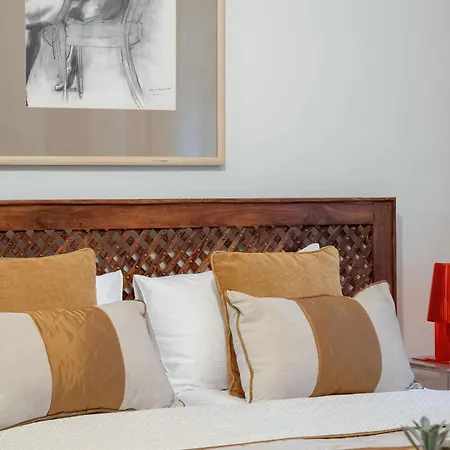 Tasteful Near The Center In By Renters *