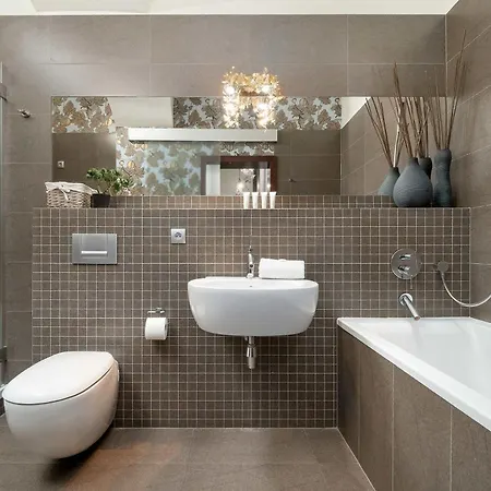 Apartment Tasteful Near The Center In By Renters *